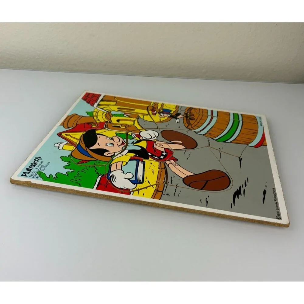 Walt Disney Productions Playskool 8 Piece Board Puzzle Pinnochio Jiminy Cricket